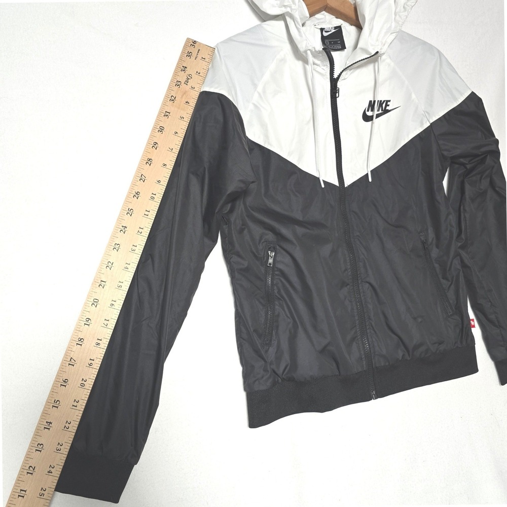 Nike Windrunner Jacket White Black Full Zip‎ Hooded Lightweight Women Size S Gym - Picture 10 of 10